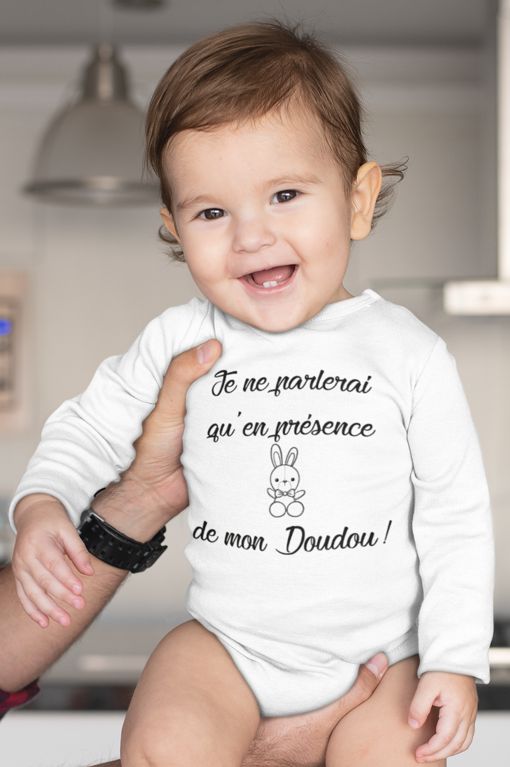 Body Bébé Je ne parlerai quand présence de mon doudou (Manches longues)
